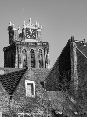 Hollanda 'daki Dordrecht ve Haarlem şehirleri