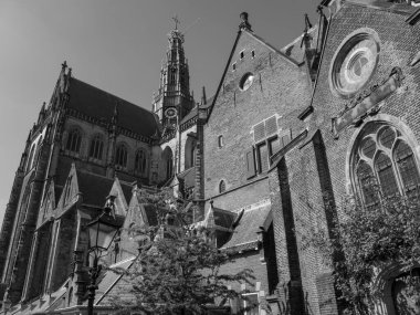 Hollanda 'daki Dordrecht ve Haarlem şehirleri