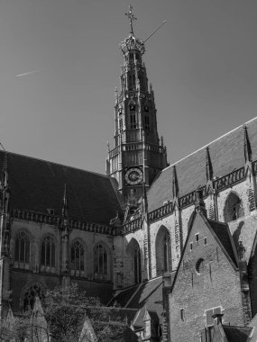 Hollanda 'daki Dordrecht ve Haarlem şehirleri