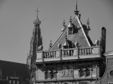 Hollanda 'daki Dordrecht ve Haarlem şehirleri