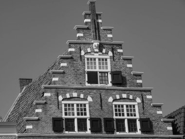 Hollanda 'daki Dordrecht ve Haarlem şehirleri