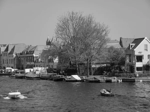 Města Dordrecht Haarlem Nizozemsku — Stock fotografie