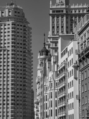 Madrid şehri İspanya 'da.