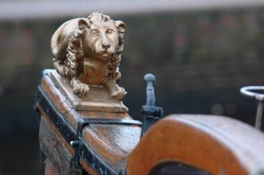 Doğu Frizya Almanya 'da değirmenleri ve tekneleriyle