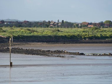 Nehir büyük Britanya 'da süzülür.