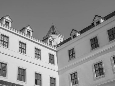 Bratislava şehri Danube nehrinde