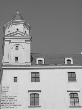 Bratislava şehri Danube nehrinde