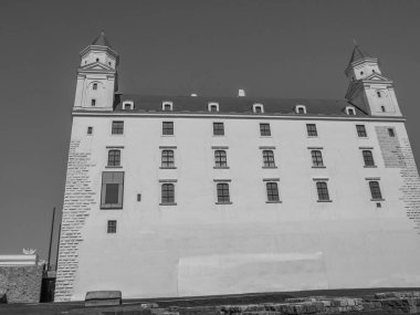 Bratislava şehri Danube nehrinde