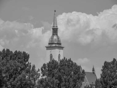 Bratislava şehri Danube nehrinde