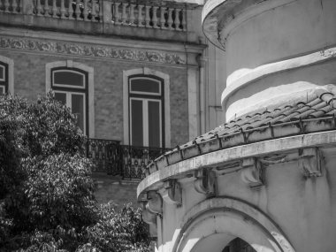 Tagus nehrindeki Lizbon şehri.