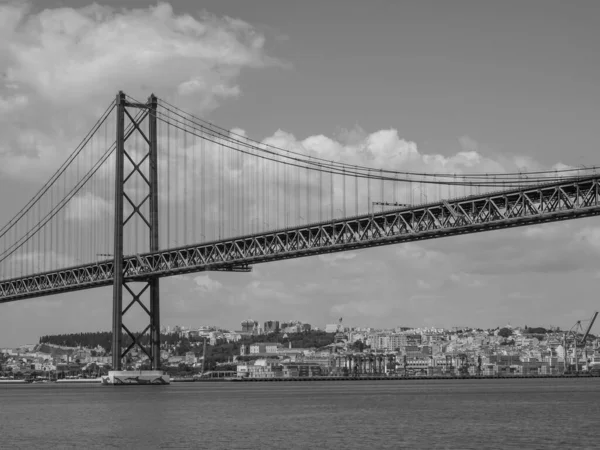 Город Лиссабон Реке Тежу — стоковое фото