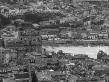 Douro Nehri 'ndeki Porto şehri.