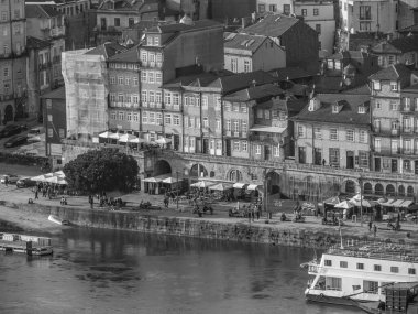 Douro Nehri 'ndeki Porto şehri.