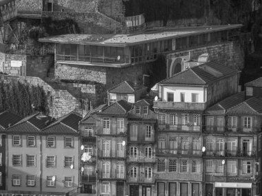 Douro Nehri 'ndeki Porto şehri.