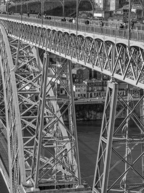 Douro Nehri 'ndeki Porto şehri.