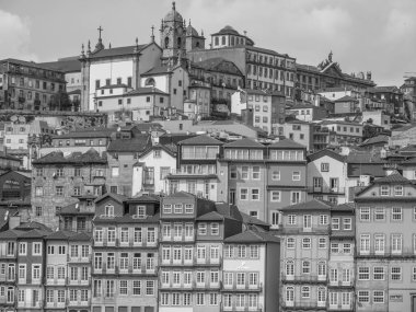 Douro Nehri 'ndeki Porto şehri.