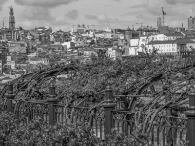 Douro Nehri 'ndeki Porto şehri.