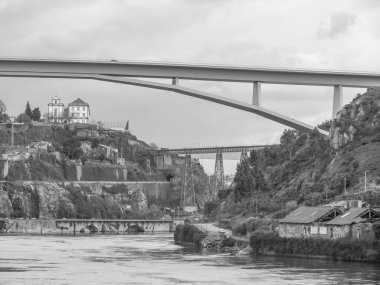 Douro Nehri 'ndeki Porto şehri.