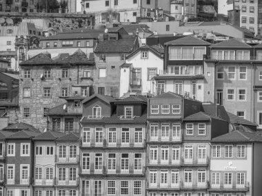 Douro Nehri 'ndeki Porto şehri.