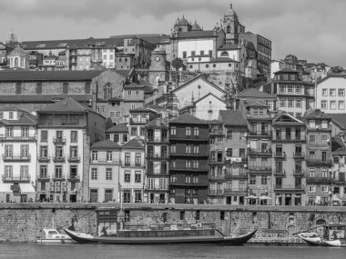 Douro Nehri 'ndeki Porto şehri.