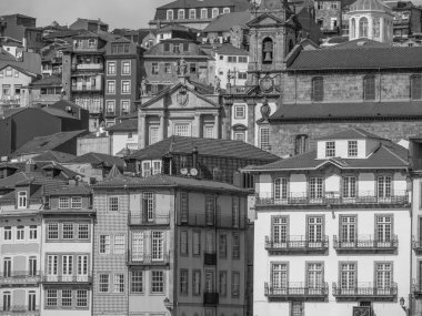 Douro Nehri 'ndeki Porto şehri.
