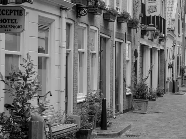 Die Holländischen Städte Alkmaar Und Delft — Stockfoto