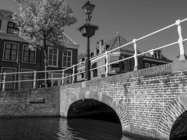 Holländska Städerna Alkmaar Och Delft — Stockfoto