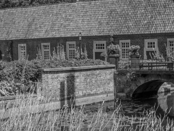 Alman muensterland 'inde eski bir kale