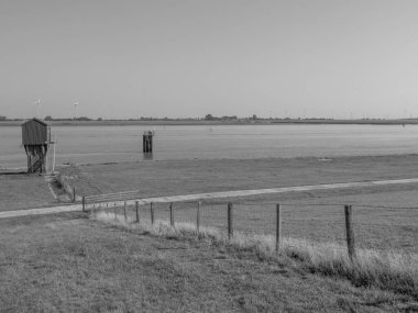 Ditzum ve Ems 'in küçük köyü.