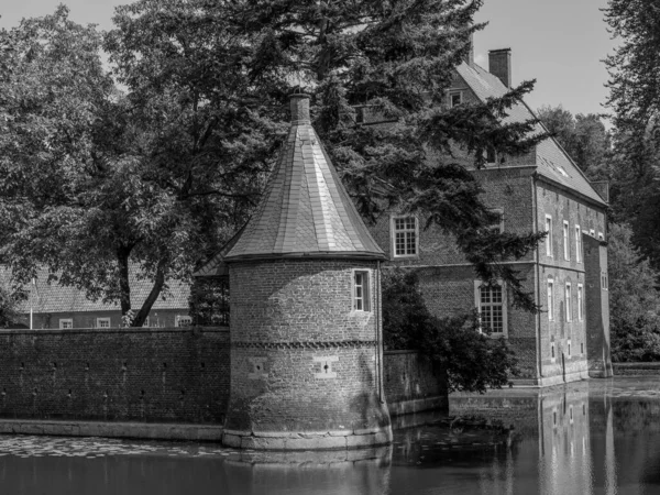 Alman muensterland 'inde eski bir kale