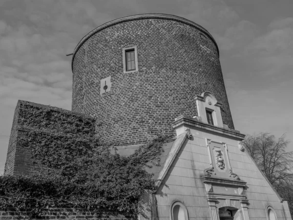 Alman muensterland 'inde Borken şehrinde bahar geldi.