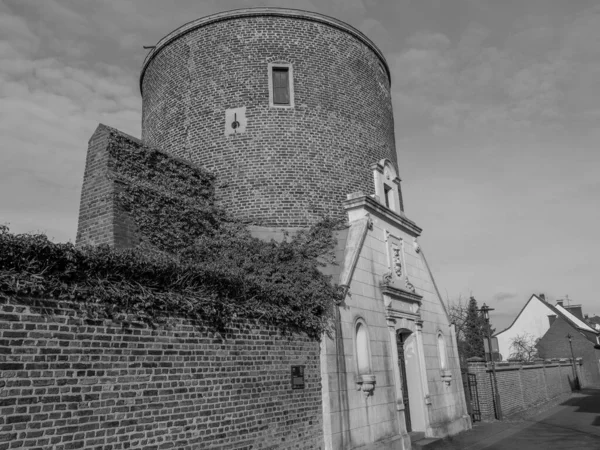 Alman muensterland 'inde Borken şehrinde bahar geldi.