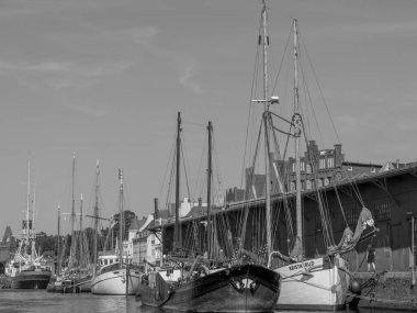Almanya 'daki Trave Nehri' nin oradaki Luebeck şehri.