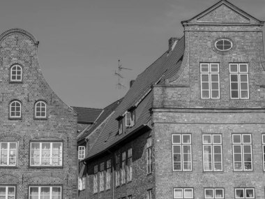 Almanya 'daki Trave Nehri' nin oradaki Luebeck şehri.