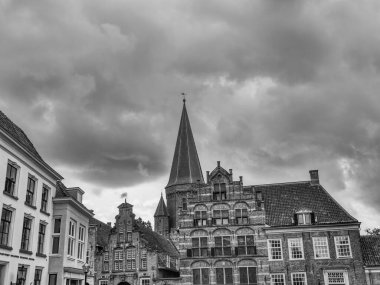 Hollanda 'nın Zutphen şehrinde, Ijssel nehrinde.