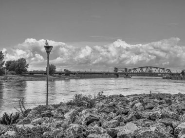 Hollanda 'nın Zutphen şehrinde, Ijssel nehrinde.