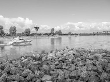 Hollanda 'nın Zutphen şehrinde, Ijssel nehrinde.