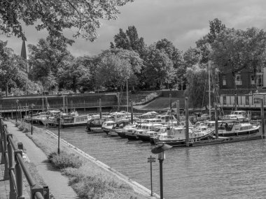 Hollanda 'nın Zutphen şehrinde, Ijssel nehrinde.