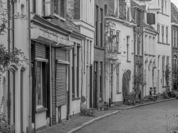 Hollanda 'nın Zutphen şehrinde, Ijssel nehrinde.