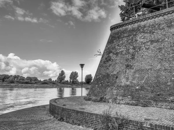 Hollanda 'nın Zutphen şehrinde, Ijssel nehrinde.