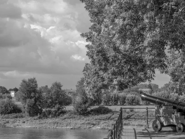 Hollanda 'nın Zutphen şehrinde, Ijssel nehrinde.