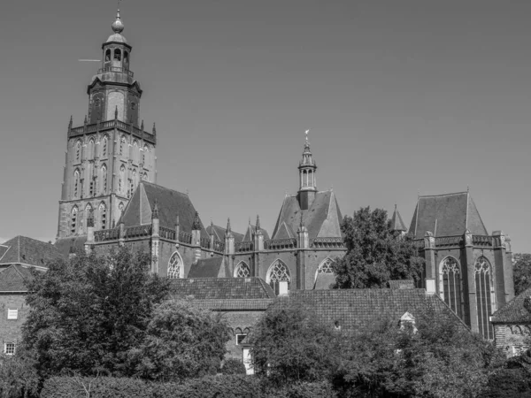 Hollanda 'nın Zutphen şehrinde, Ijssel nehrinde.