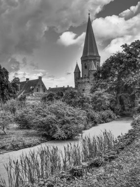 Hollanda 'nın Zutphen şehrinde, Ijssel nehrinde.