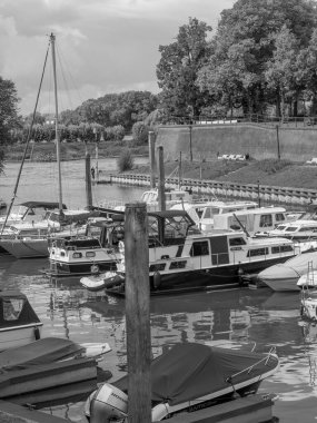 Hollanda 'nın Zutphen şehrinde, Ijssel nehrinde.