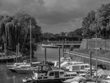 Hollanda 'nın Zutphen şehrinde, Ijssel nehrinde.