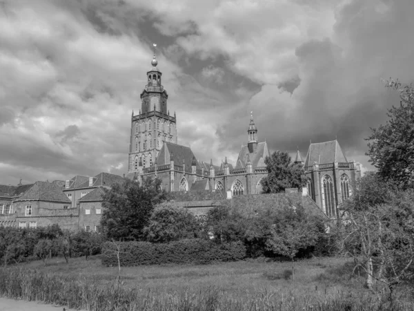 Hollanda 'nın Zutphen şehrinde, Ijssel nehrinde.