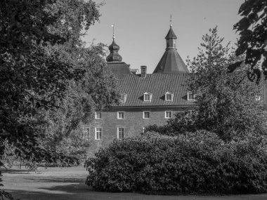 Almanya 'daki eski Anholt Kalesi