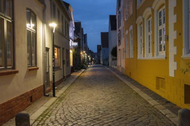 Geceleyin Alman şehri Husum.