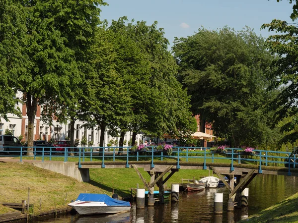 Piccolo Villaggio Friedrichstadt Con Molti Canali — Foto Stock