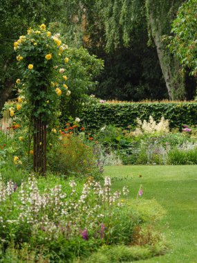 Westphalia 'da bir parkta yaz zamanı